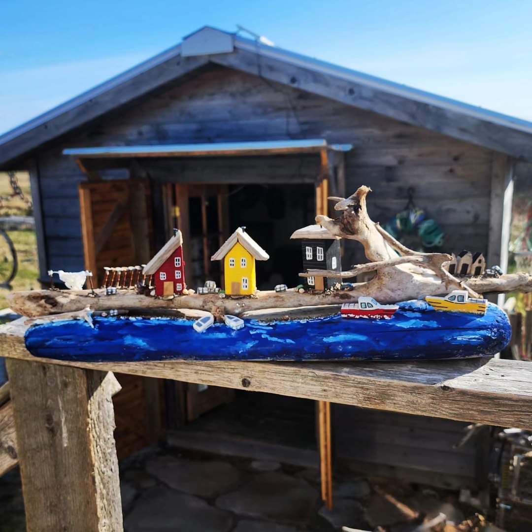 Cottages on Driftwood Scenes